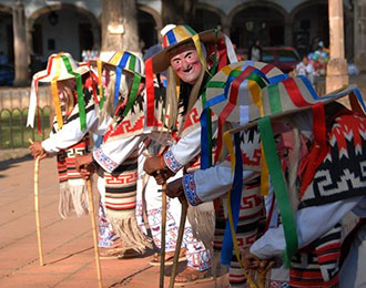 Dancers performing Danza de los Viejitos